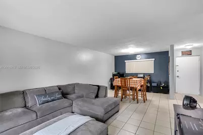 7400 Miami Lakes Dr #D205, Miami Lakes, FL 33014 - Photo 13