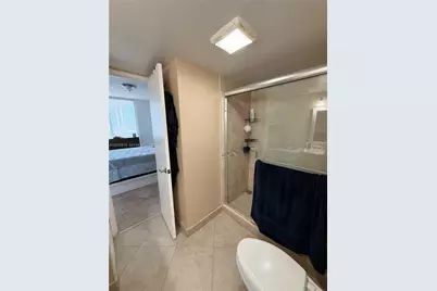 3701 N Country Club Dr #502, Aventura, FL 33180 - Photo 13