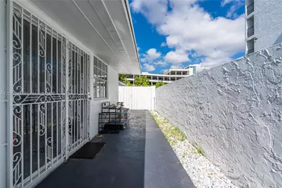 620 Beacom Blvd #4, Miami, FL 33135 - Photo 15