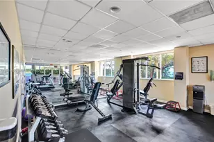 6422 Collins Ave, Miami Beach, FL 33141 - Photo 25