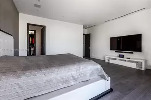 400 Tamarind Dr, Hallandale Beach, FL 33009 - Photo 35