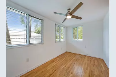 1082 NE 89th St, Miami, FL 33138 - Photo 11