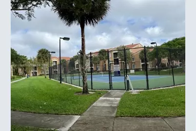 8000 N Nob Hill Rd #206, Tamarac, FL 33321 - Photo 5