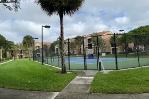 8000 N Nob Hill Rd, Tamarac, FL 33321 - Photo 5