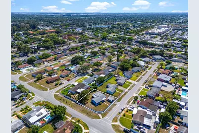 2400 NW 181st Ter, Miami Gardens, FL 33056 - Photo 49