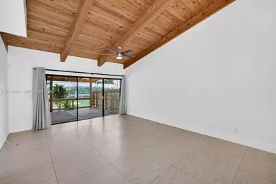 2619 S Parkview Dr, Hallandale Beach, FL 33009 - Photo 35