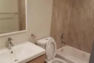 220 Lakeview Dr, Weston, FL 33326 - Photo 5