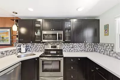 111 Royal Park Dr #2E, Oakland Park, FL 33309 - Photo 5
