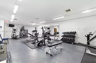 111 Royal Pk Dr, Oakland Park, FL 33309 - Photo 27