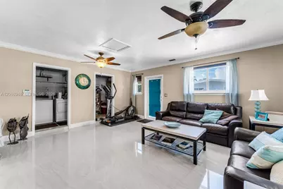 9340 SW 178th Street, Palmetto Bay, FL 33157 - Photo 15