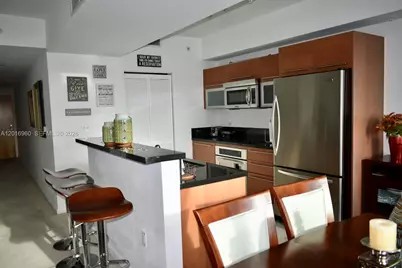 253 NE 2nd St #1402, Miami, FL 33132 - Photo 9