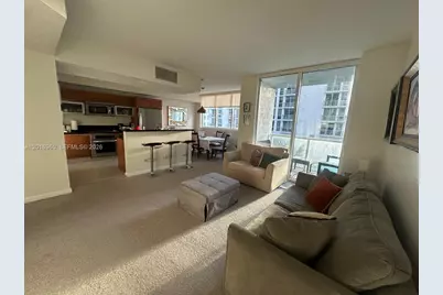 253 NE 2nd St #1402, Miami, FL 33132 - Photo 3