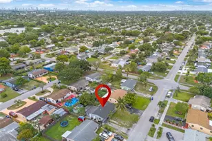 1121 N 71st Ave, Hollywood, FL 33024 - Photo 31