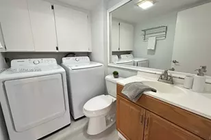 9106 SW 20th St, Davie, FL 33324 - Photo 23