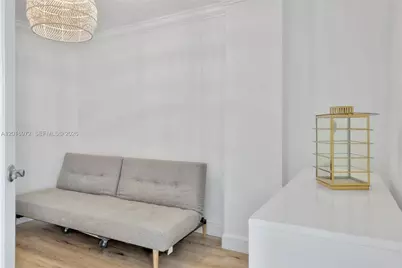 2401 Collins Ave #1805, Miami Beach, FL 33140 - Photo 13