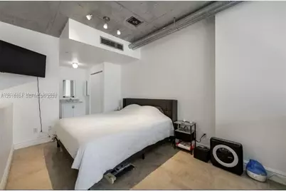 690 SW 1st Ct #1022, Miami, FL 33130 - Photo 5
