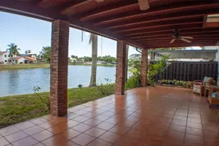 17523 NW 66th Ct, Hialeah, FL 33015 - Photo 7