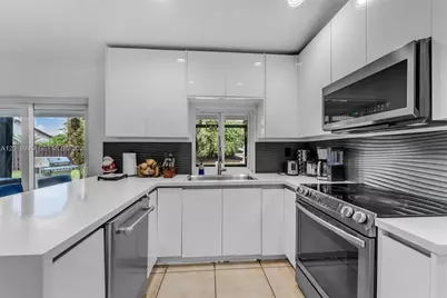 15325 SW 54th Ter, Miami, FL 33185 - Photo 13