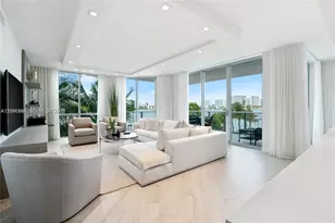 17111 Biscayne Blvd, North Miami Beach, FL 33160 - Photo 1