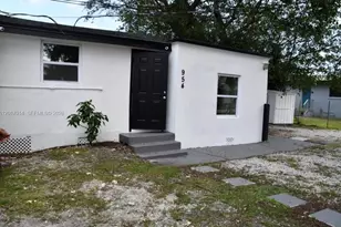 954 NW 75th St, Miami, FL 33150 - Photo 1