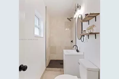954 NW 75th St #b, Miami, FL 33150 - Photo 5