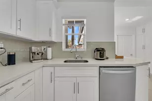 14813 SW 171st Terrace, Miami, FL 33187 - Photo 13