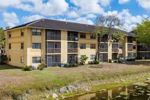9000 NW 28th Dr, Coral Springs, FL 33065 - Photo 5