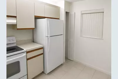 9000 NW 28th Dr #1-307, Coral Springs, FL 33065 - Photo 7