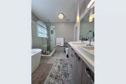 1401 NW 187th Ave, Pembroke Pines, FL 33029 - Photo 47