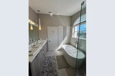 1401 NW 187th Ave, Pembroke Pines, FL 33029 - Photo 51