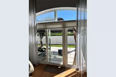 1401 NW 187th Ave, Pembroke Pines, FL 33029 - Photo 5