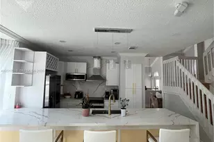 1401 NW 187th Ave, Pembroke Pines, FL 33029 - Photo 23