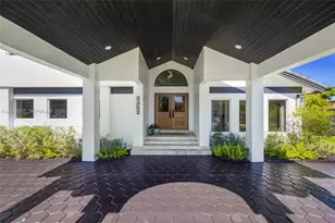 3352 SW 110th Ave, Miami, FL 33165 - Photo 3