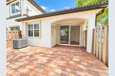 7772 NW 114th Pl #0, Doral, FL 33178 - Photo 9