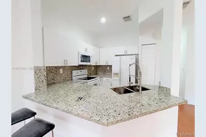 7772 NW 114th Pl #0, Doral, FL 33178 - Photo 15
