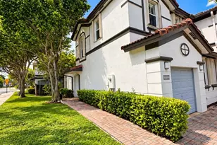 7772 NW 114th Pl, Doral, FL 33178 - Photo 3