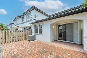 7772 NW 114th Pl, Doral, FL 33178 - Photo 3