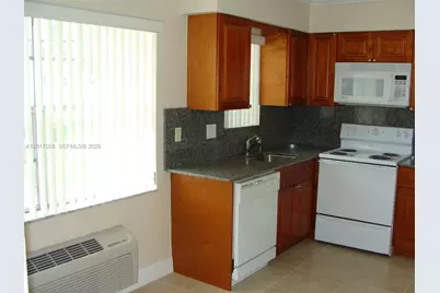 3624 Jackson St #2, Hollywood, FL 33021 - Photo 5