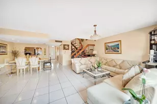 14154 Kendale Lakes Circle, Miami, FL 33183 - Photo 5
