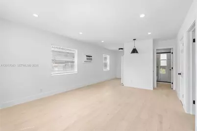 [Address not provided], Hallandale Beach, FL 33009 - Photo 15