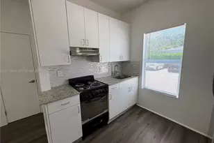 3237 SW 4th St, Miami, FL 33135 - Photo 7