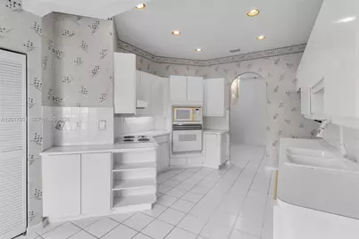 14876 SW 132nd Ave, Miami, FL 33186 - Photo 13