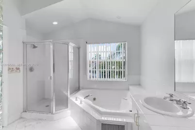 14876 SW 132nd Ave, Miami, FL 33186 - Photo 21