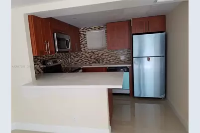 8290 Lake Dr #316, Doral, FL 33166 - Photo 3