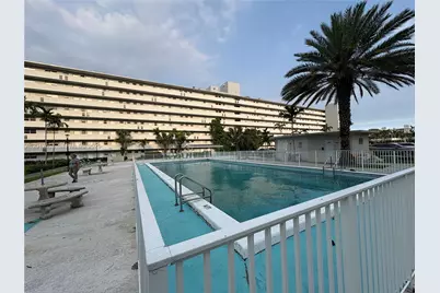 1770 NE 191st St #203-1, Miami, FL 33179 - Photo 33