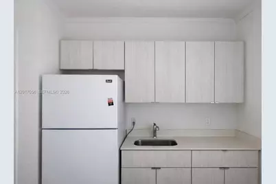 572 NE 67th St #5, Miami, FL 33138 - Photo 1