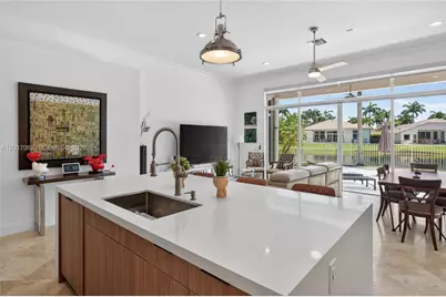 2576 Bay Pointe Dr, Weston, FL 33327 - Photo 17