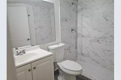 8290 Lake Dr #308, Doral, FL 33166 - Photo 9