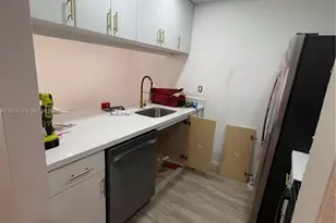 260 NW 107th Ave, Miami, FL 33172 - Photo 1