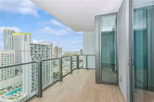 88 SW 7th St, Miami, FL 33130 - Photo 15